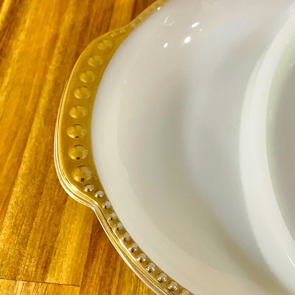 Anchor Hocking VTG Fire King Milk Glass Divided Serving Dish 50’s Gold Trim - Picture 3 of 8